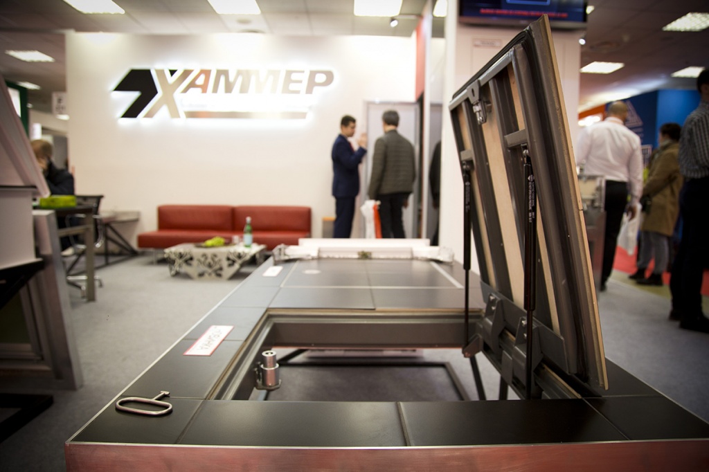 Напольный люк в подвал Бонд смотреть фото Как выглядит люк в подвал Бонд