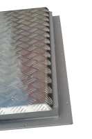 Квадратный уличный люк амо al 700*700 образец